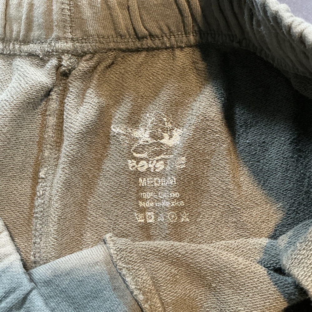 Boys Lie Angel Embroidered Sweat Shorts Olive Green Size M - Picture 7 of 7